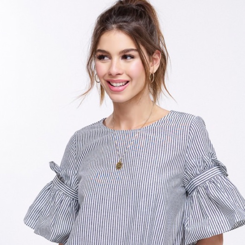 Striped Ruffled Sleeves Blouse - Picture 4 of 5